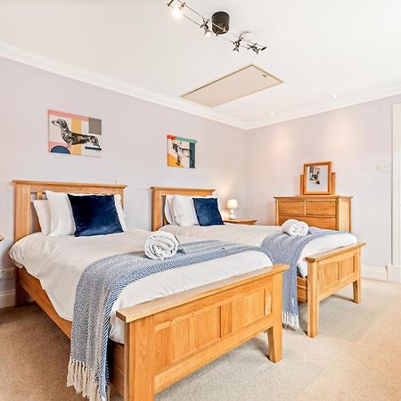 Olive Tale Villa Henley-on-Thames Eksteriør billede